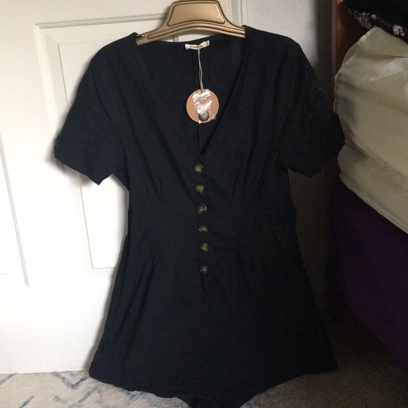 Black romper - Picture 1 of 2